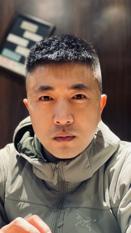 山中何缘的第一张照片--湛江相亲服务中心