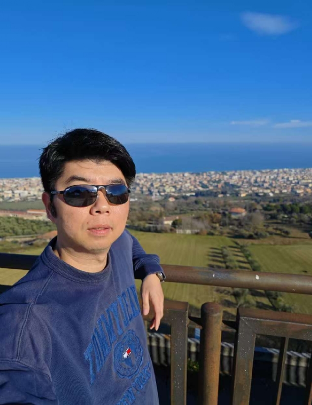 平心静气的第一张照片--湛江相亲服务中心