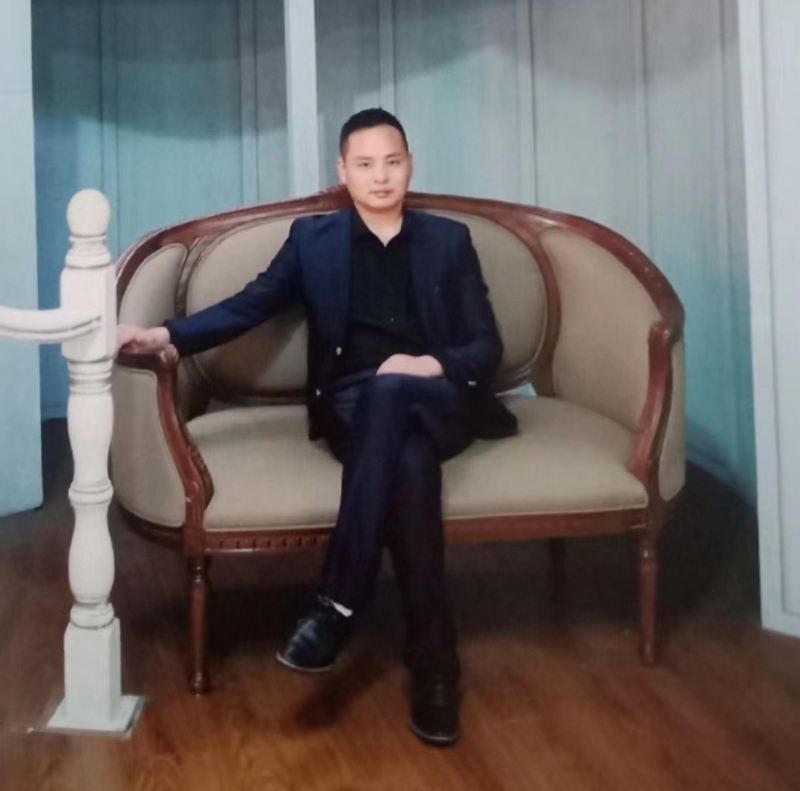 龙行天下的第二张照片--湛江相亲服务中心