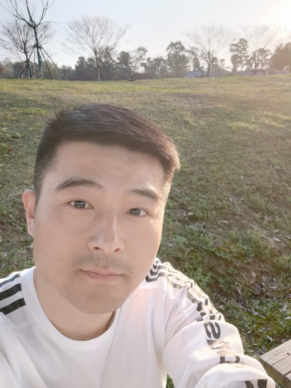 一凡的第一张照片--湛江相亲服务中心