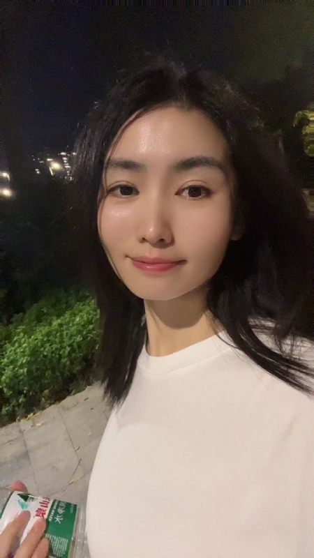 pan的第一张照片--湛江相亲服务中心