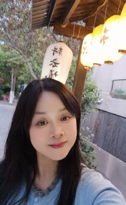 伊伊的第一张照片--湛江相亲服务中心