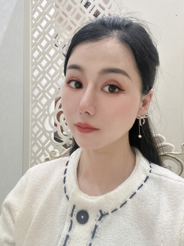金莉的第一张照片--湛江相亲服务中心