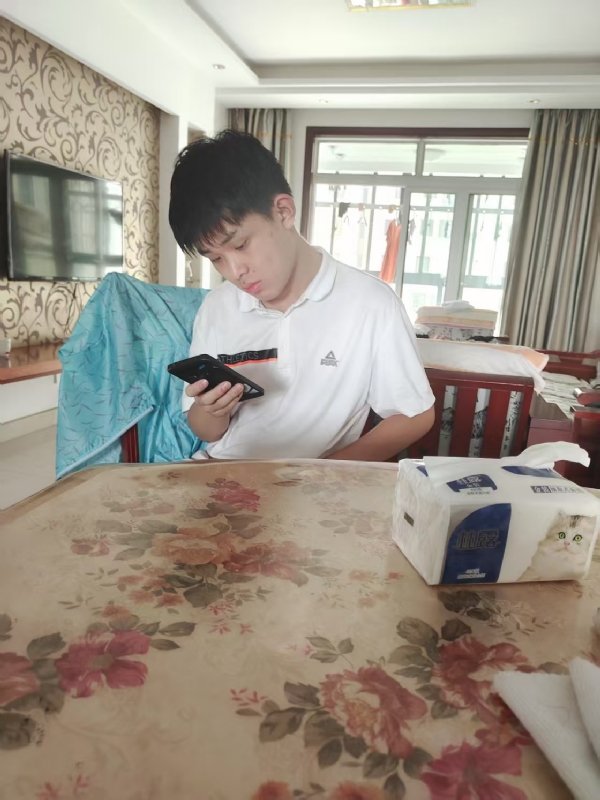 铁在烧的第一张照片--湛江相亲服务中心