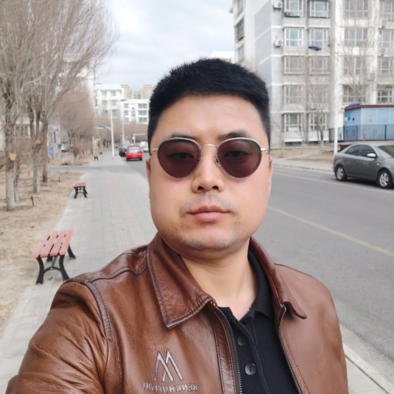 月下听风的第一张照片--湛江相亲服务中心