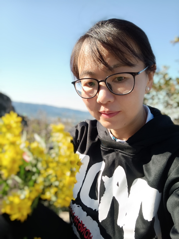 丽丽的第一张照片--湛江相亲服务中心