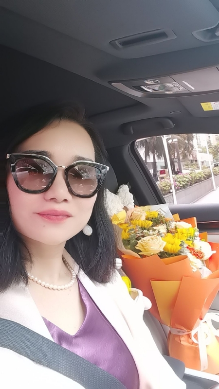 Apple的第一张照片--湛江相亲服务中心
