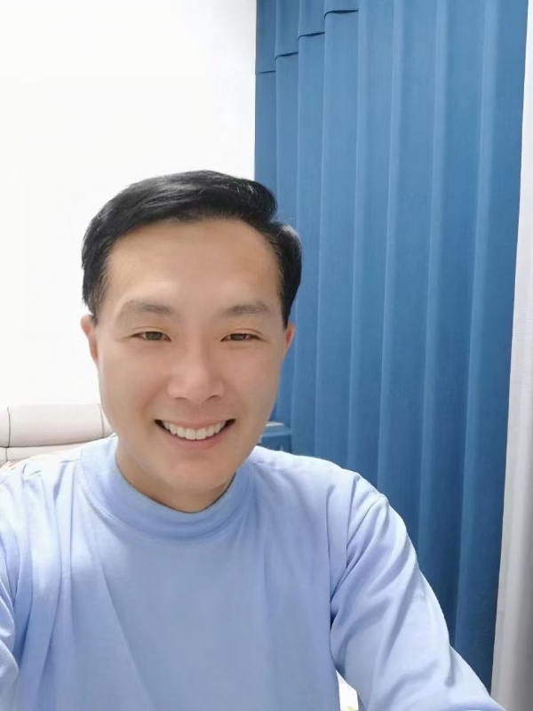 枫叶的第三张照片--湛江相亲服务中心