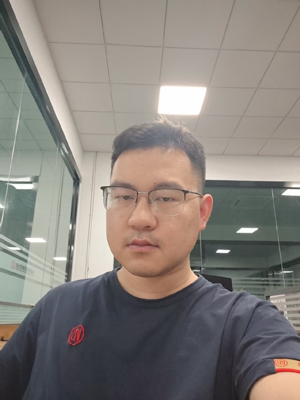 雨落浅响的第一张照片--湛江相亲服务中心