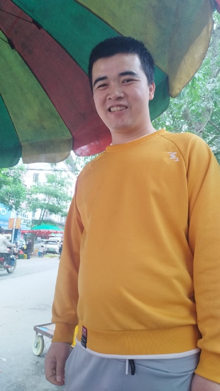 海中寻花柳的第一张照片--湛江相亲服务中心