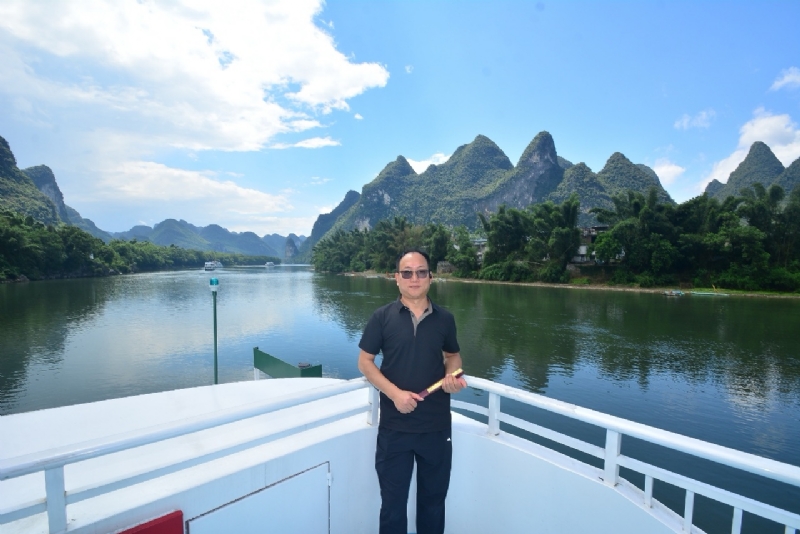 沙漠海的第一张照片--湛江相亲服务中心