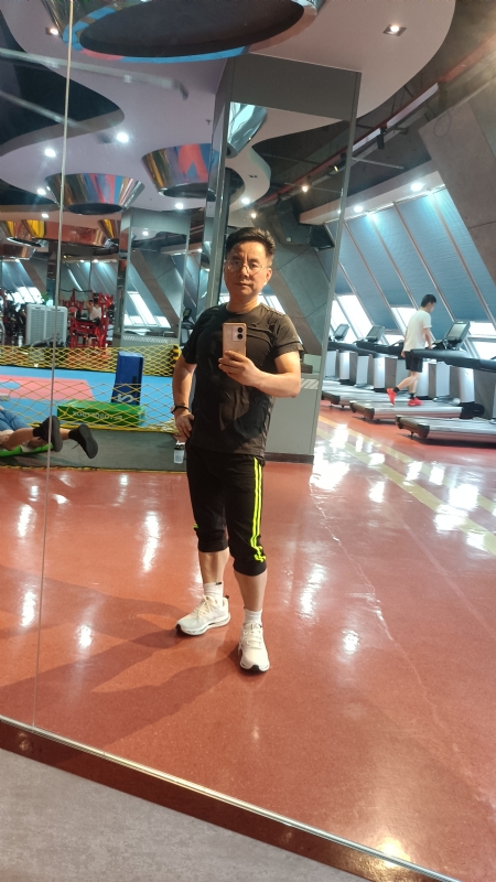 凭水相逢的第一张照片--湛江相亲服务中心