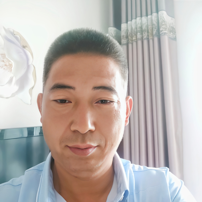 雨中漫步的第一张照片--湛江相亲服务中心