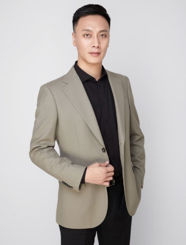 热爱生活的第一张照片--湛江相亲服务中心