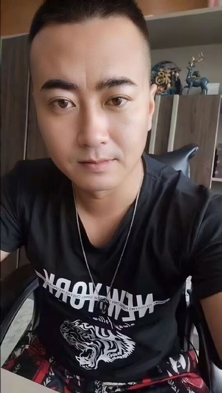 Luck耀的第一张照片--湛江相亲服务中心