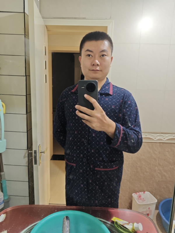 迷迷糊糊的第一张照片--湛江相亲服务中心