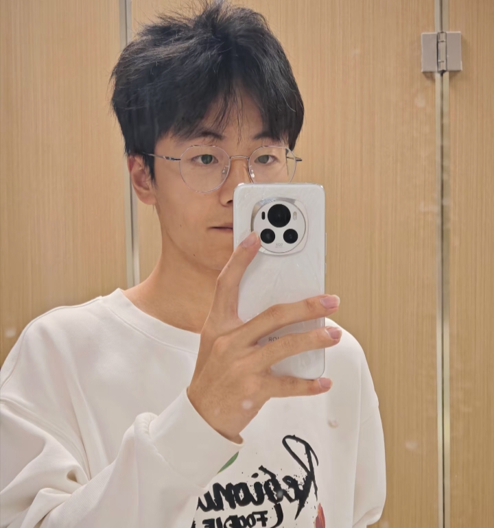 张浩博的第四张照片--湛江相亲服务中心