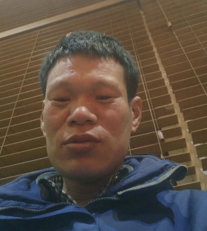 爱你在心口难开的第一张照片--湛江相亲服务中心