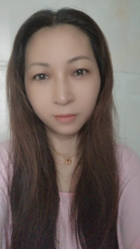 依依的第一张照片--湛江相亲服务中心