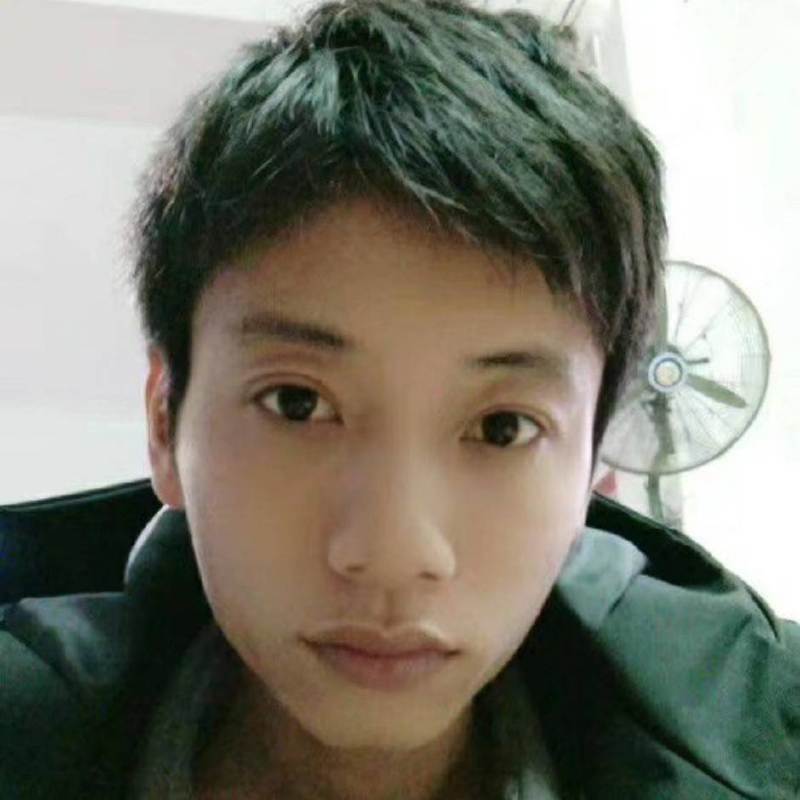 发呆的第一张照片--湛江相亲服务中心