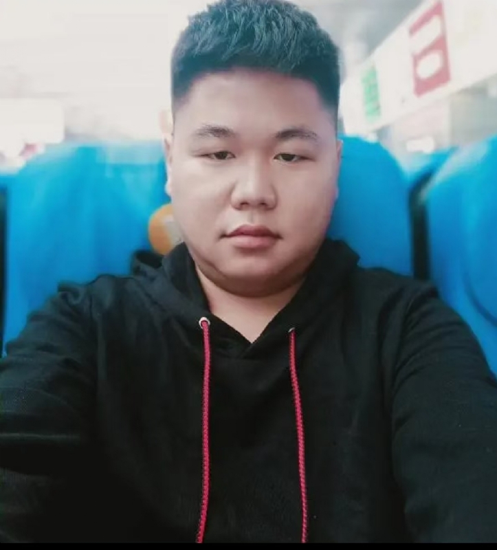 黄斌的第一张照片--湛江相亲服务中心