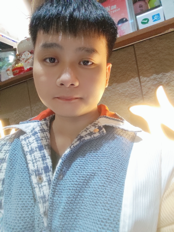 侯侯的第一张照片--湛江相亲服务中心