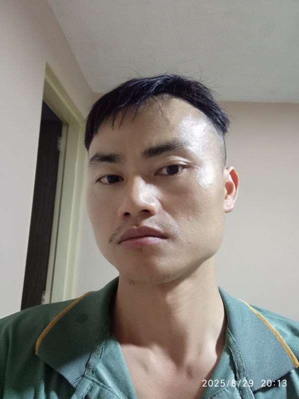 自简的第一张照片--湛江相亲服务中心