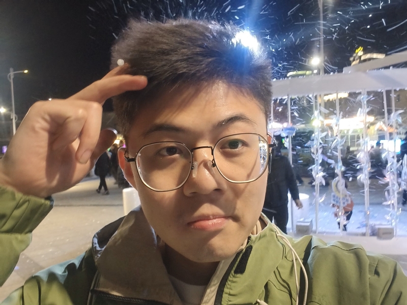 独揽星河的第一张照片--湛江相亲服务中心