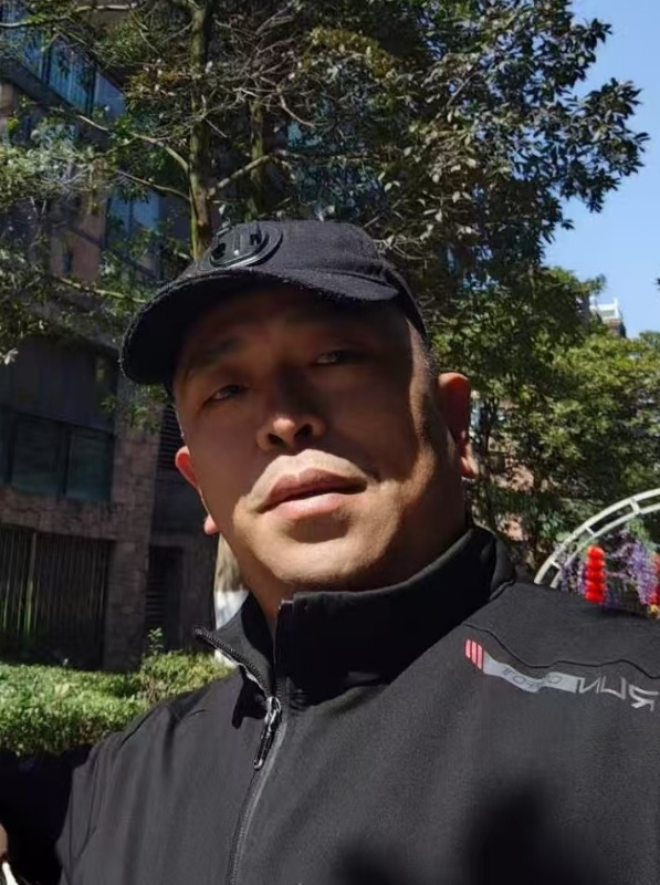 蓝色海洋的第一张照片--湛江相亲服务中心