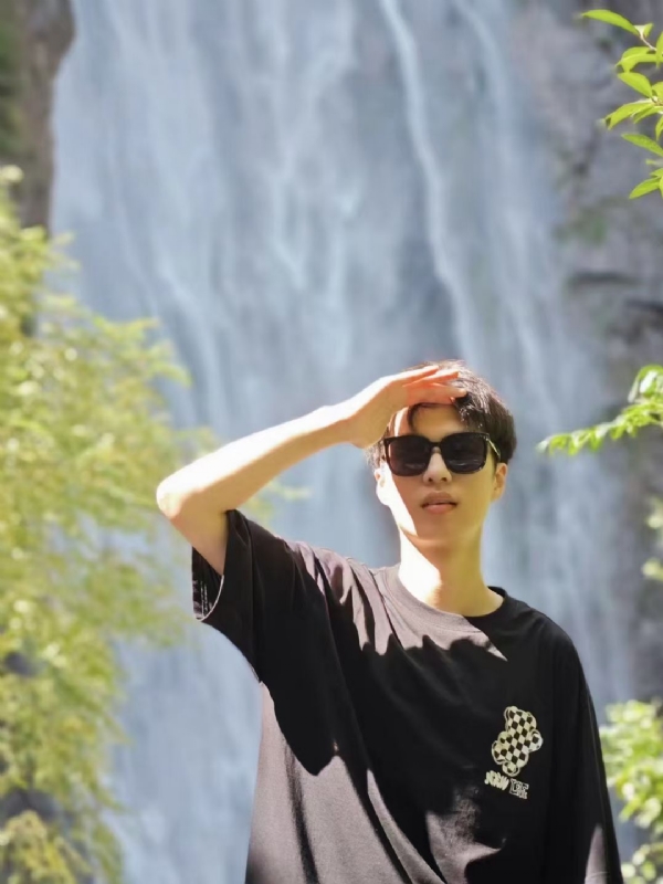 大橙子的第一张照片--湛江相亲服务中心